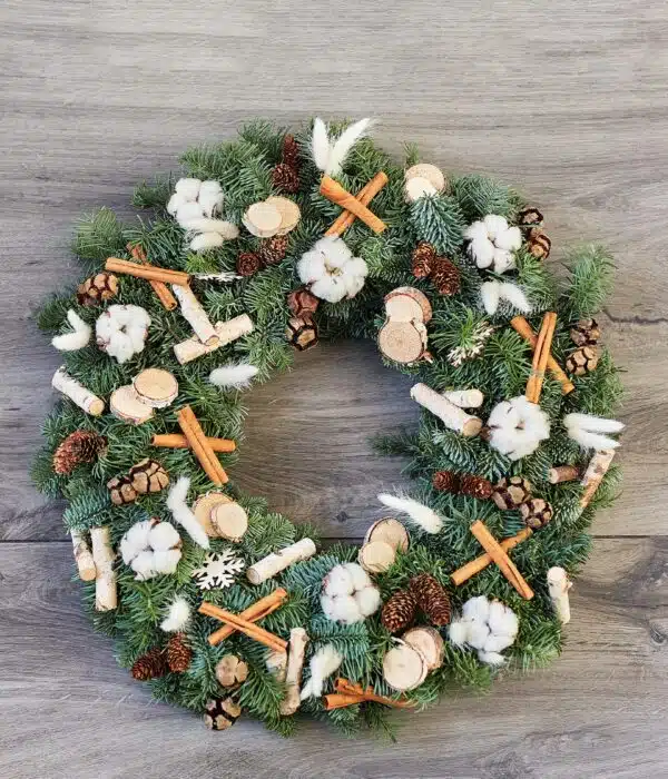 couronne de noël décorée scandinave du dessus